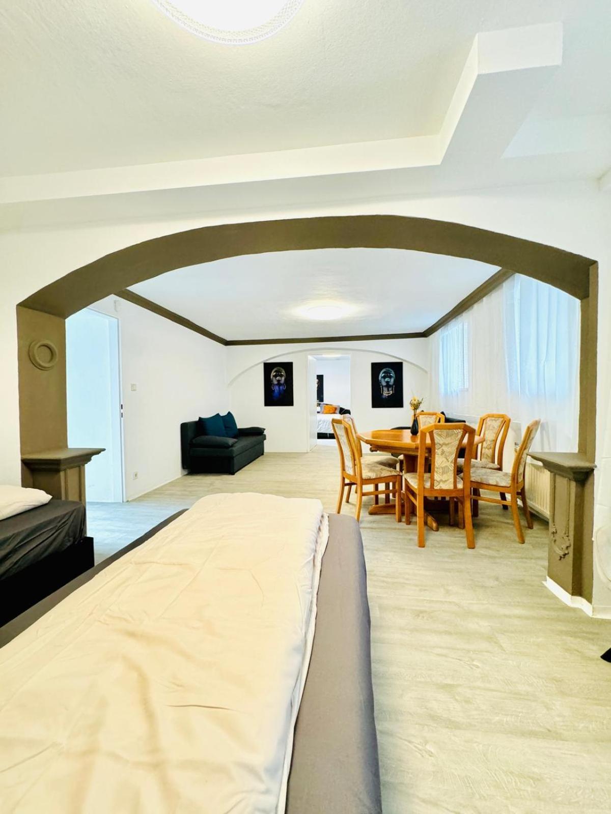 Very Spacious For Up To 7p With Great Location Wien